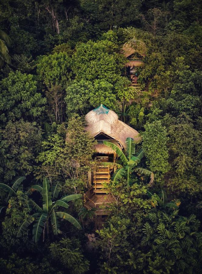 Inigtan Lio Bamboo Cottages El Nido Exterior photo