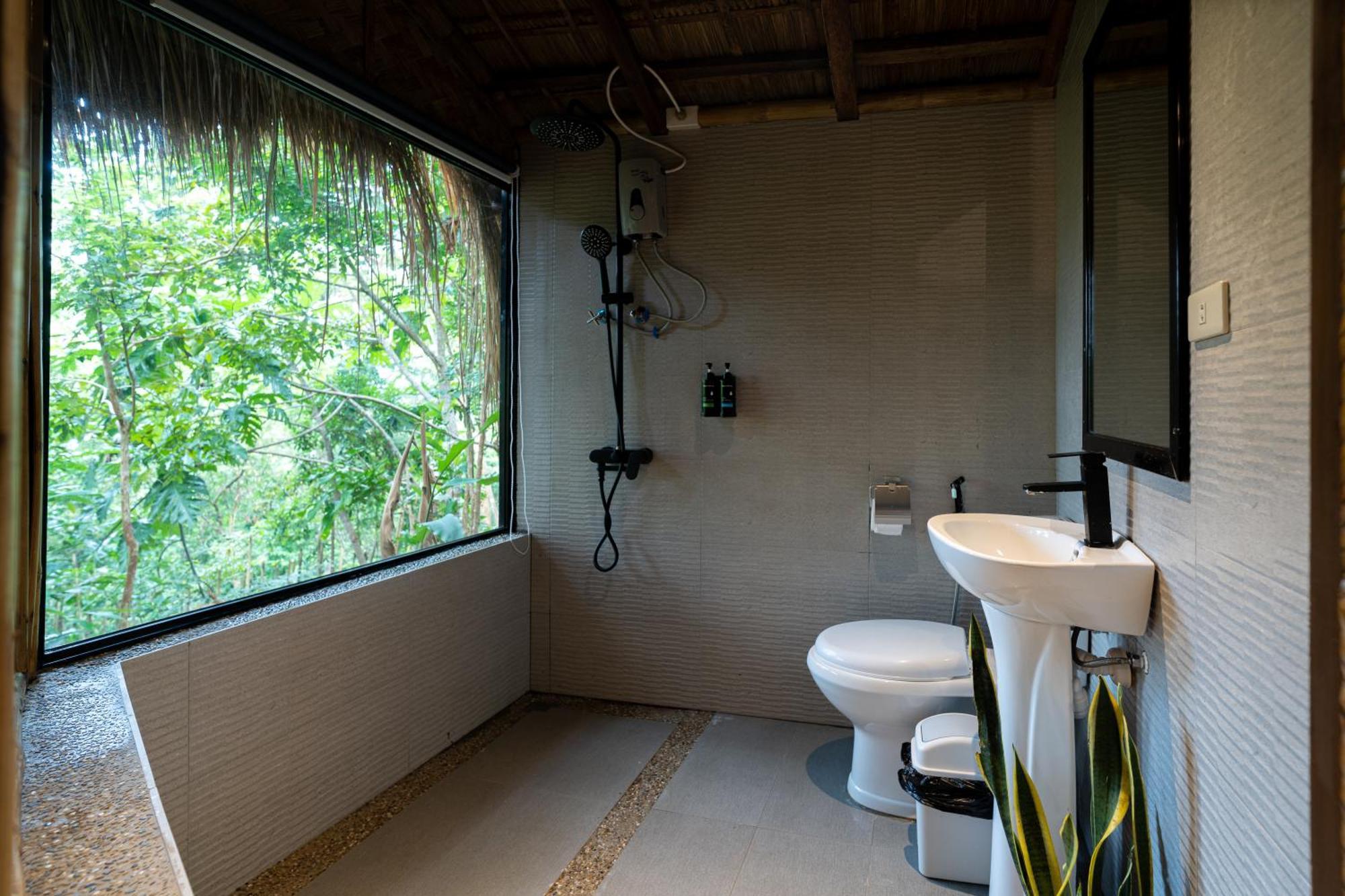 Inigtan Lio Bamboo Cottages El Nido Exterior photo